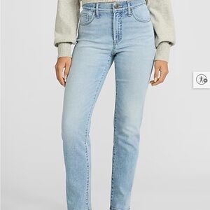 EXPRESS Light Wash High-Rise Women's Jeans